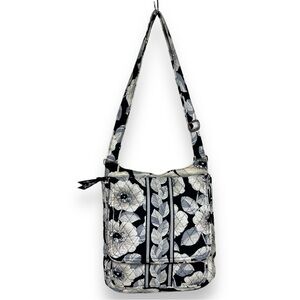 Vera Bradley Hipster Camelia Crossbody‎ Quilted Floral Handbag Purse Bag